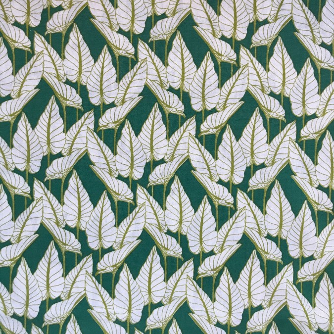 Coupon imprimé feuilles blanches sur fond vert