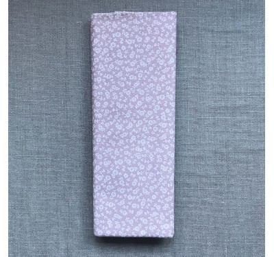 Coupon imprimé petites fleurs blanches sur fond violet clair