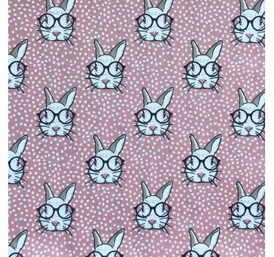 Coupon imprimé petits lapins blanc à lunettes sur fond rose à pois