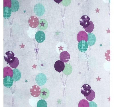 Coupon imprimé ballons vert et violet sur fond rose clair