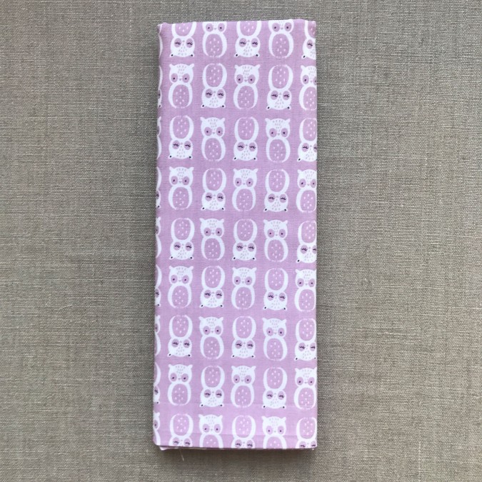 Coupon imprimé hiboux blanc sur fond violet