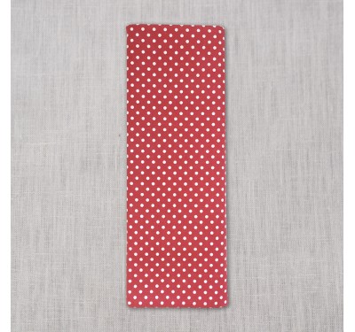 Coupon petits pois blanc sur fond rouge