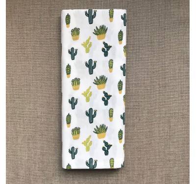Coupon imprimé cactus verts sur fond blanc